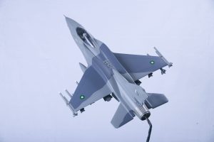 01 F-16C