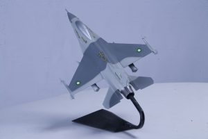 06 F-16